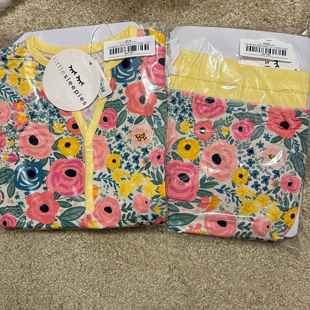 NIB Little Sleepies secret garden women’s pajama set size small